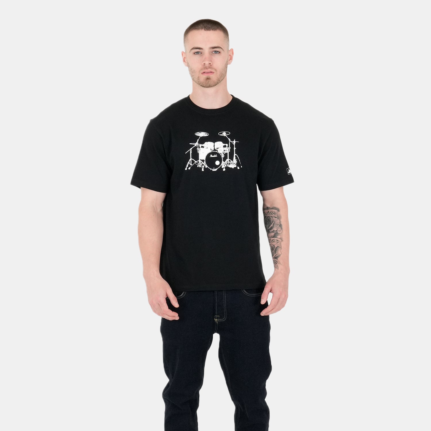 Pearl T-Shirt Black - Peaceful Hooligan