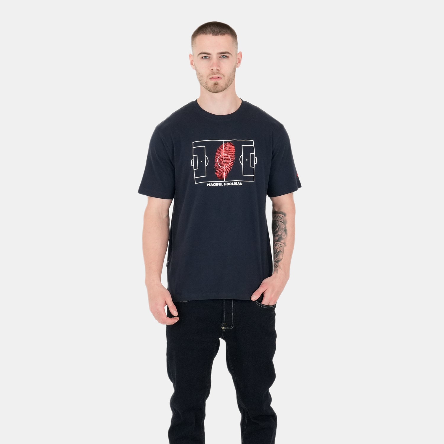 Pitch T-Shirt Navy - Peaceful Hooligan