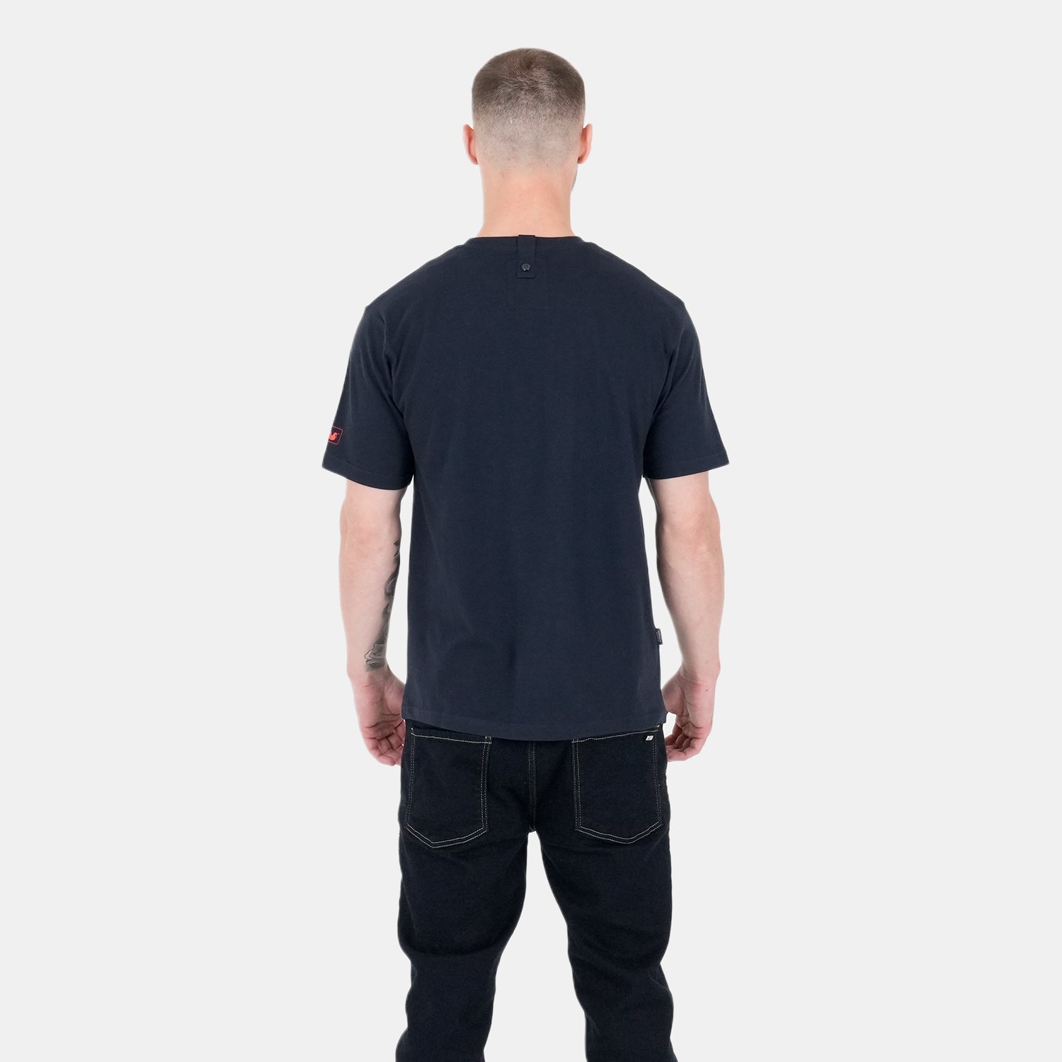Pitch T-Shirt Navy - Peaceful Hooligan