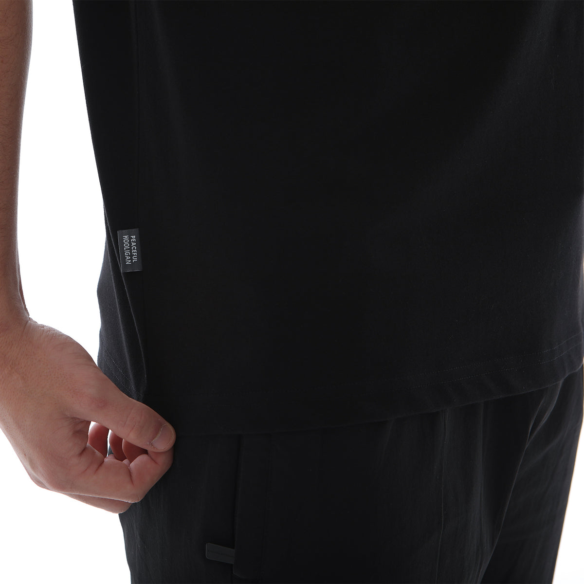 PHAW26_DisruptiveFrame_T-Shirt_BlackLuna_5