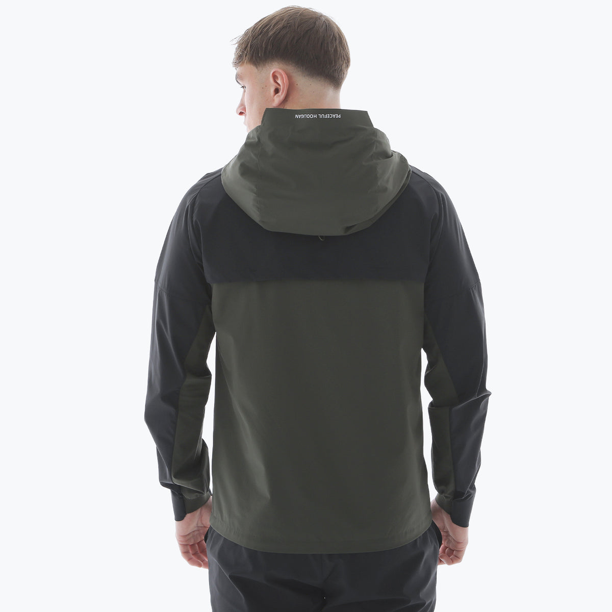 PHAW26_Stadium_Jacket_Black_4b