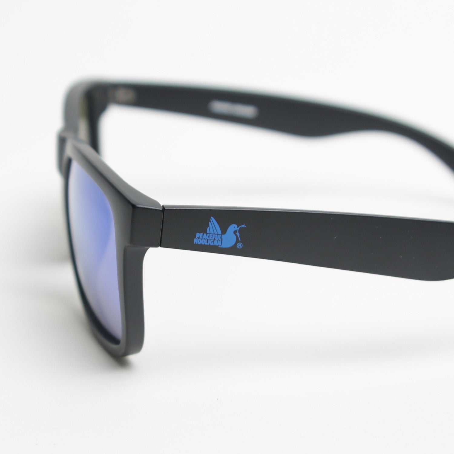 Highway Glasses Black/Blue - Peaceful Hooligan