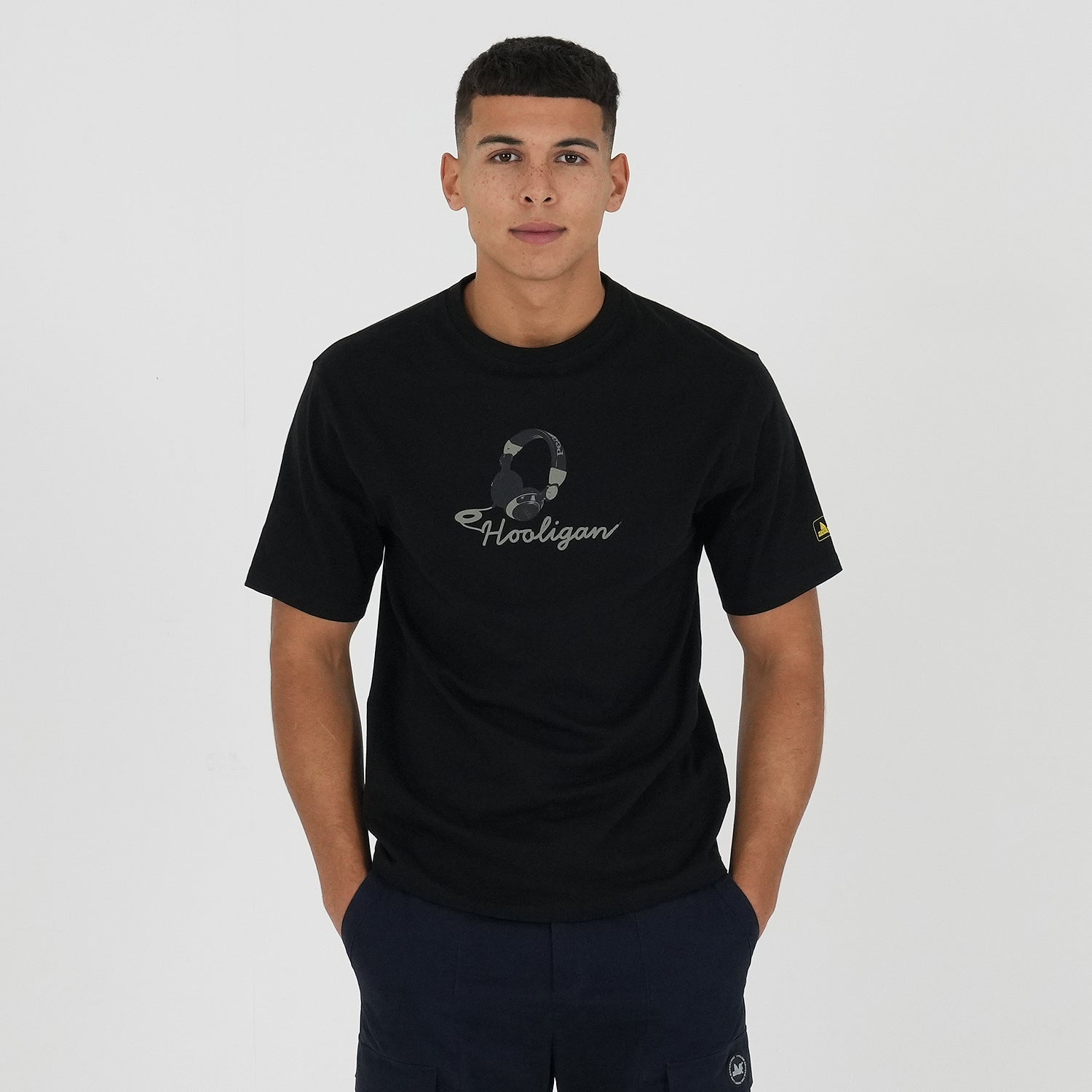 Headset T-Shirt Black - Peaceful Hooligan