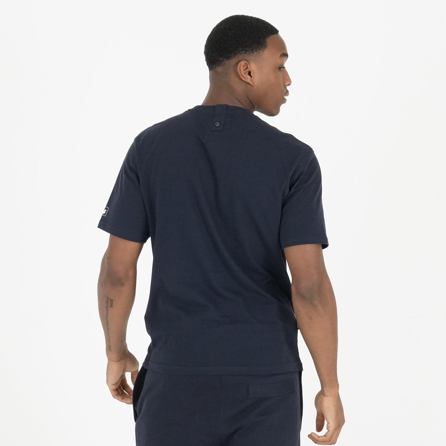 Outline T-Shirt Navy - Peaceful Hooligan