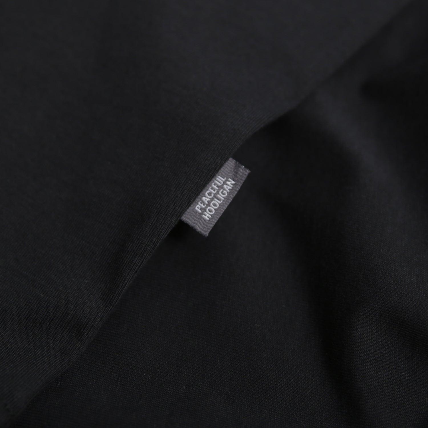 Outline T-Shirt Black - Peaceful Hooligan