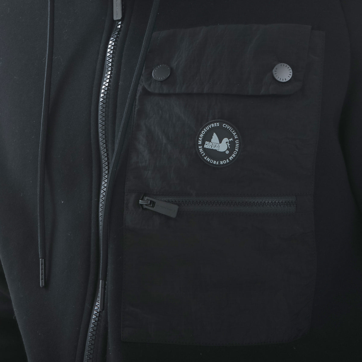 VantageHoodie_Black_3