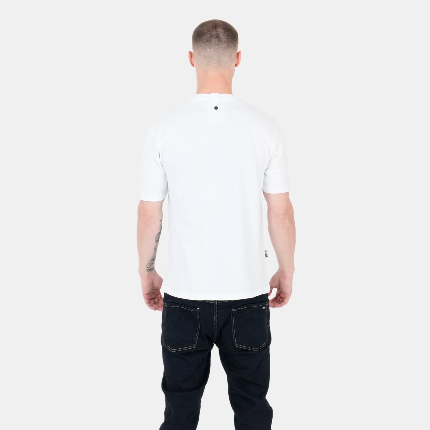Decks T-Shirt White - Peaceful Hooligan 