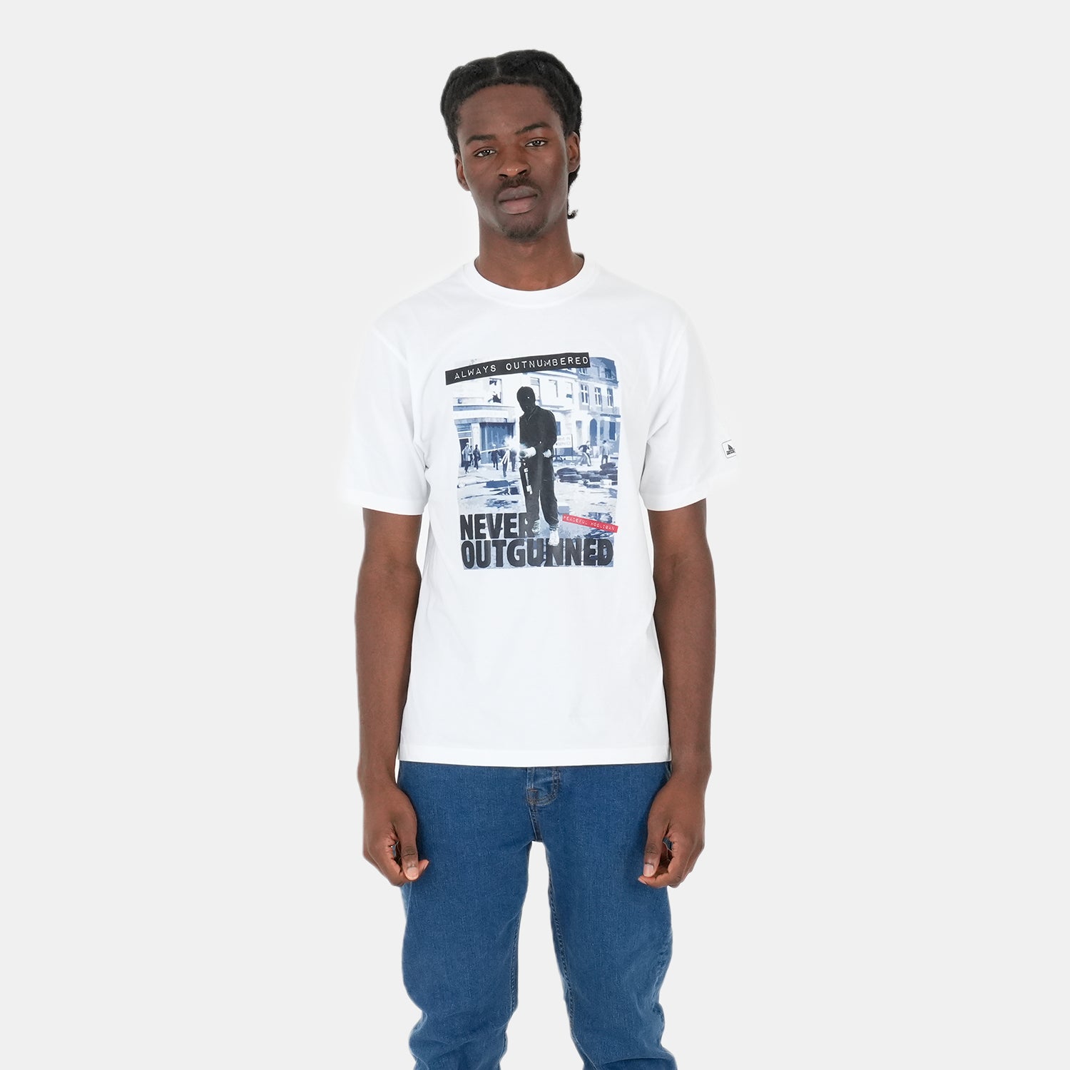 Never Outgunned T-Shirt White - Peaceful Hooligan 
