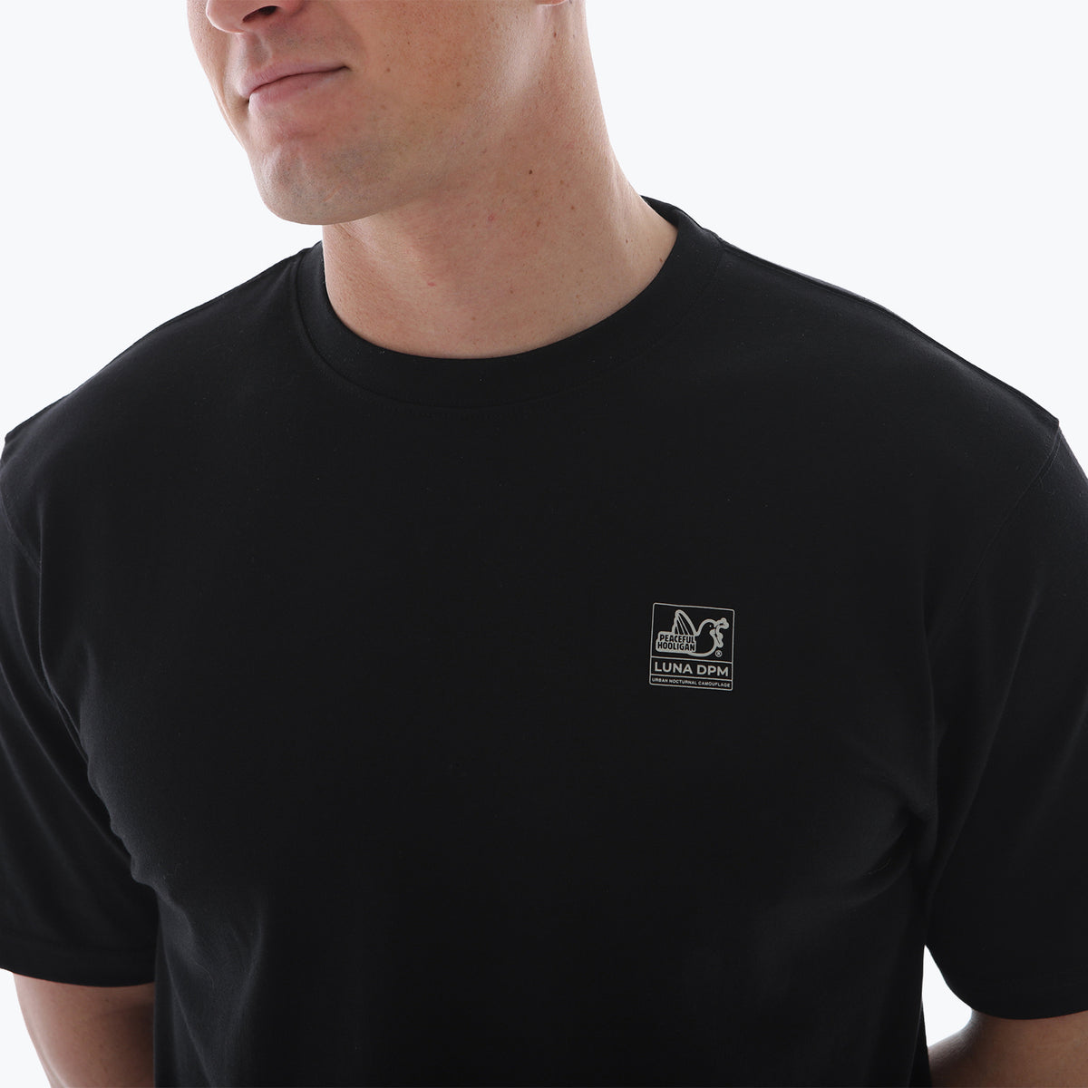 PHAW26_DisruptiveFrame_T-Shirt_BlackLuna_4