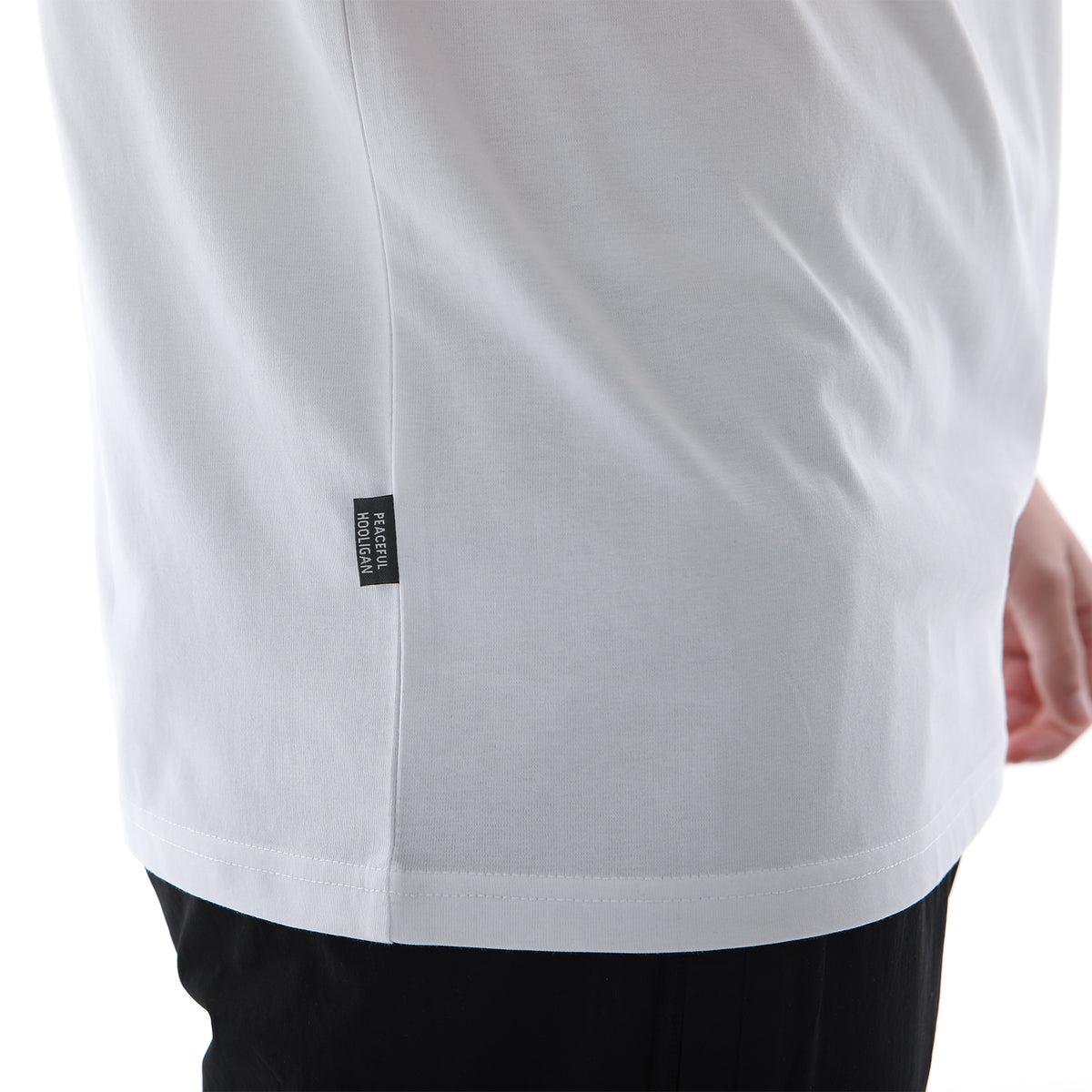 PHAW26_DisruptiveFrame_T-Shirt_WhiteLuna_5