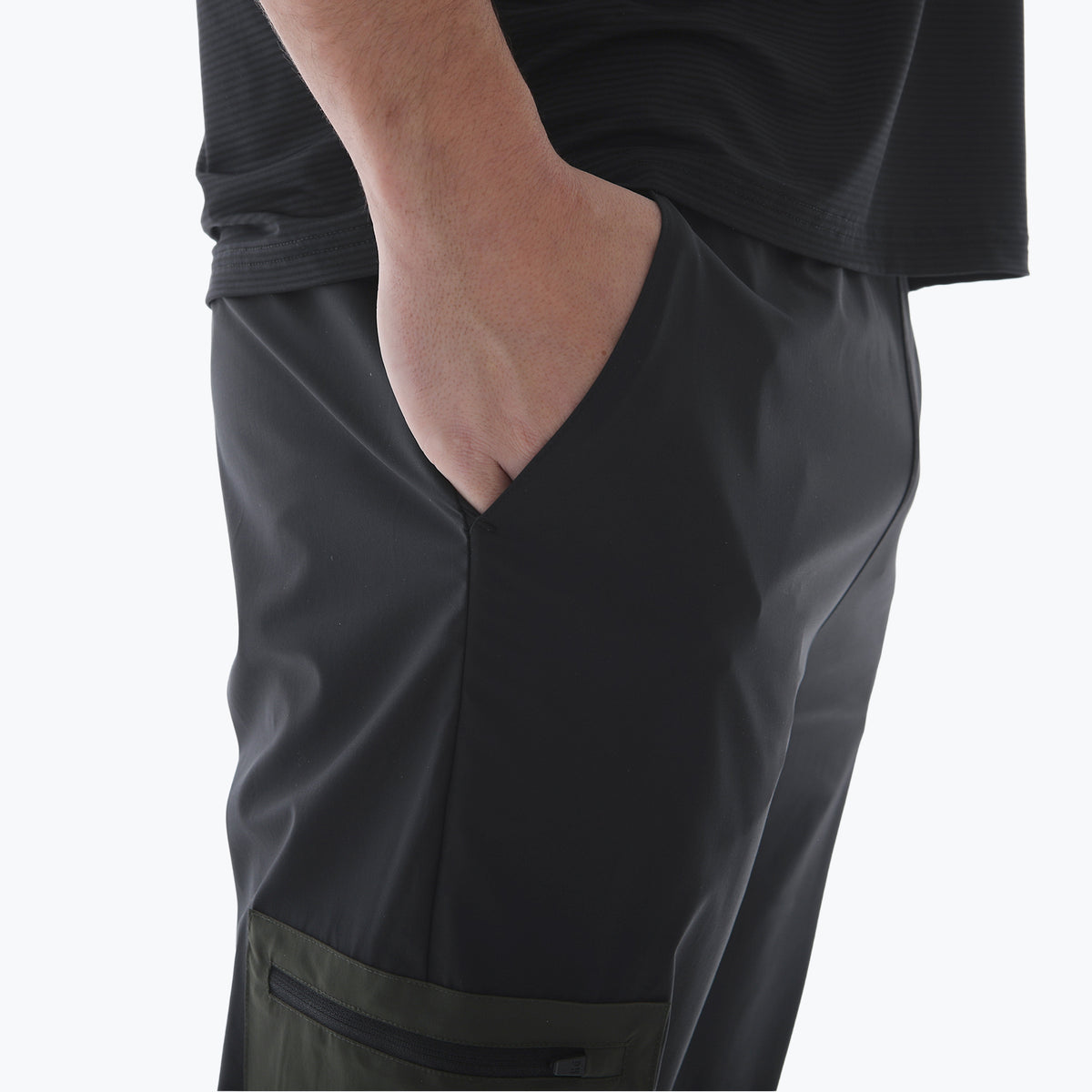 PHAW26_Stadium_Pants_Black_6b