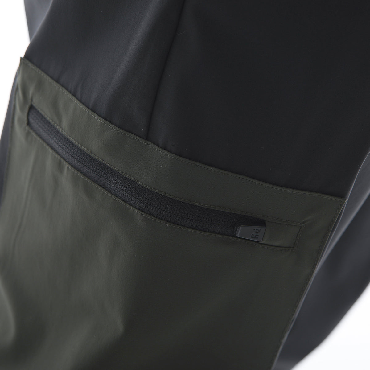 PHAW26_Stadium_Pants_Black_7b