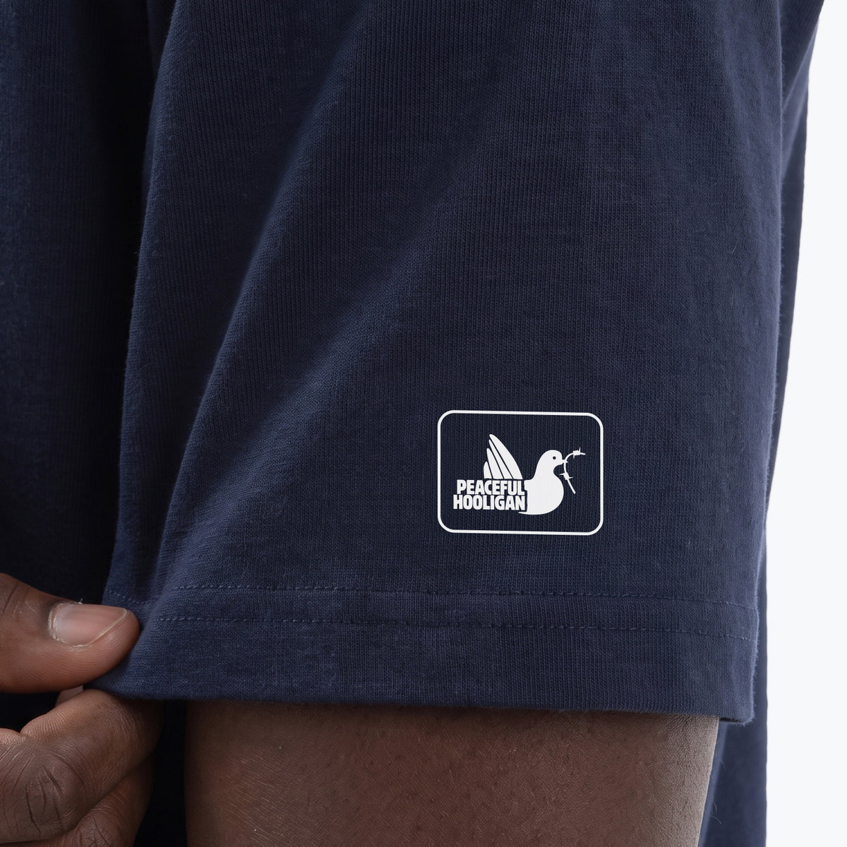 PHAW26_Tshirt_Navy_SleevePrint_Alfa