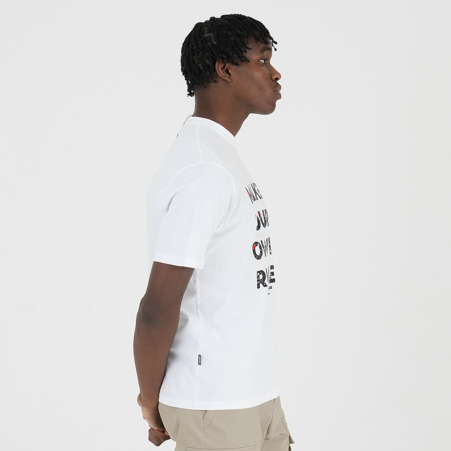 Bass T-Shirt White - Peaceful Hooligan 