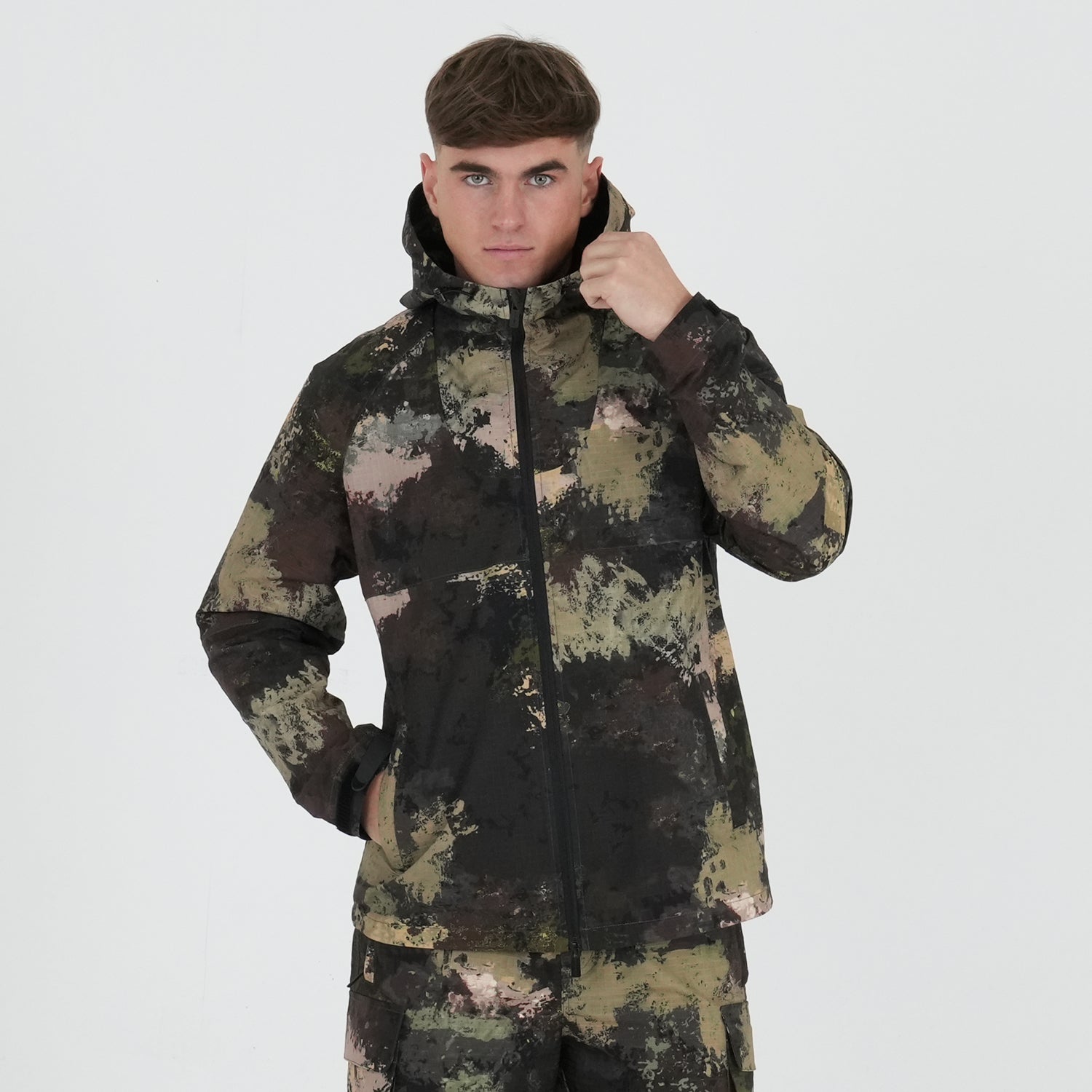 Sling Jacket Woodland Camo - Peaceful Hooligan 