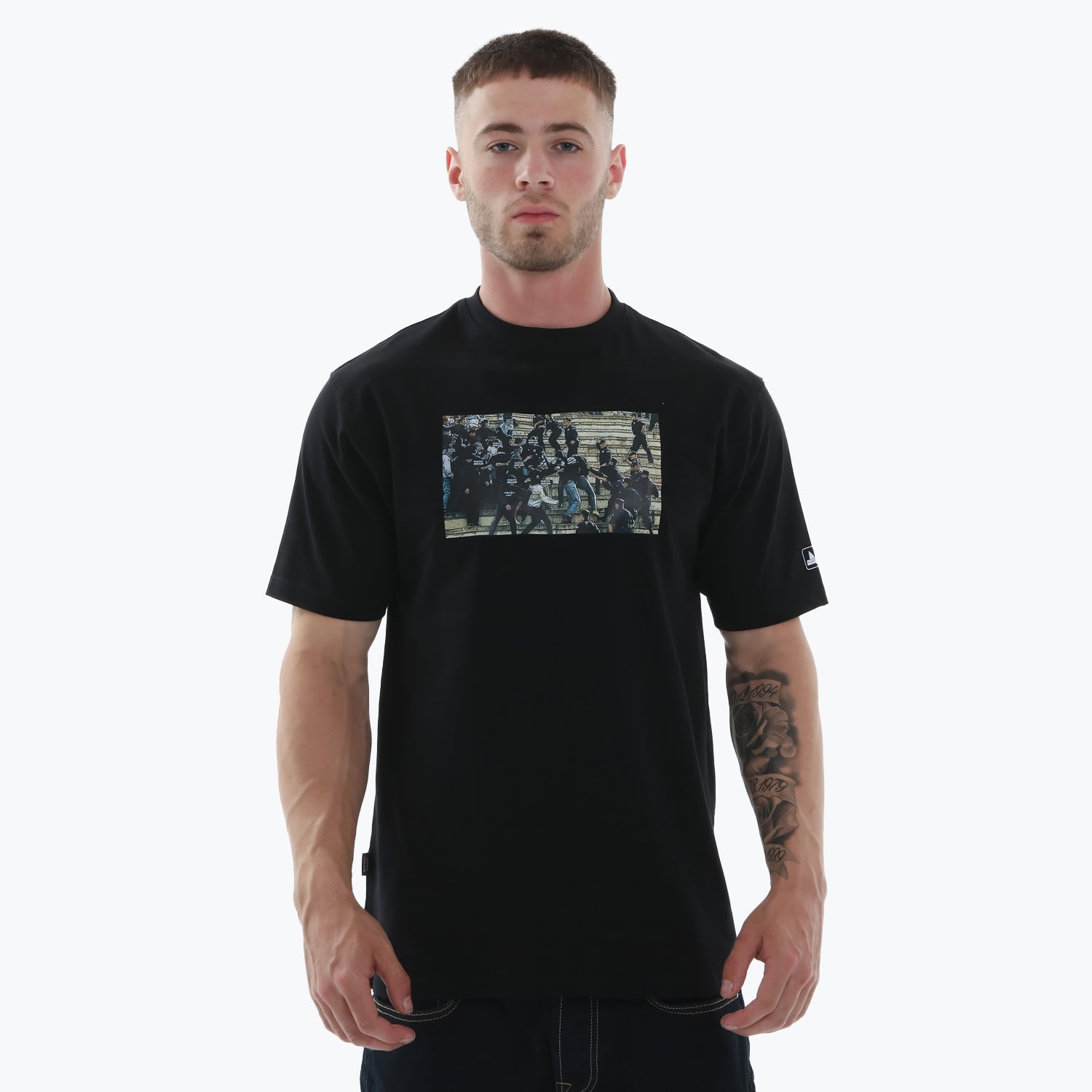 Frontline T-Shirt Black - Peaceful Hooligan 